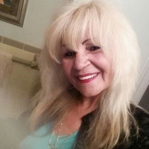 Meet your Posher, Michele